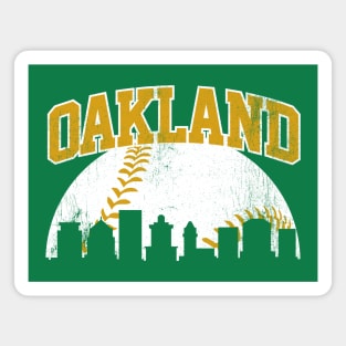 Vintage Oakland Skyline City Gameday Retro Vintage Cali Magnet